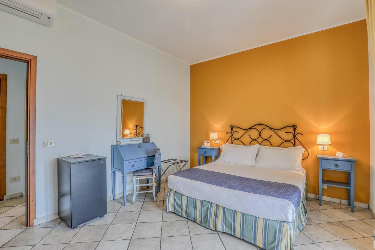 Hotel Albatros Вариготти Экстерьер фото