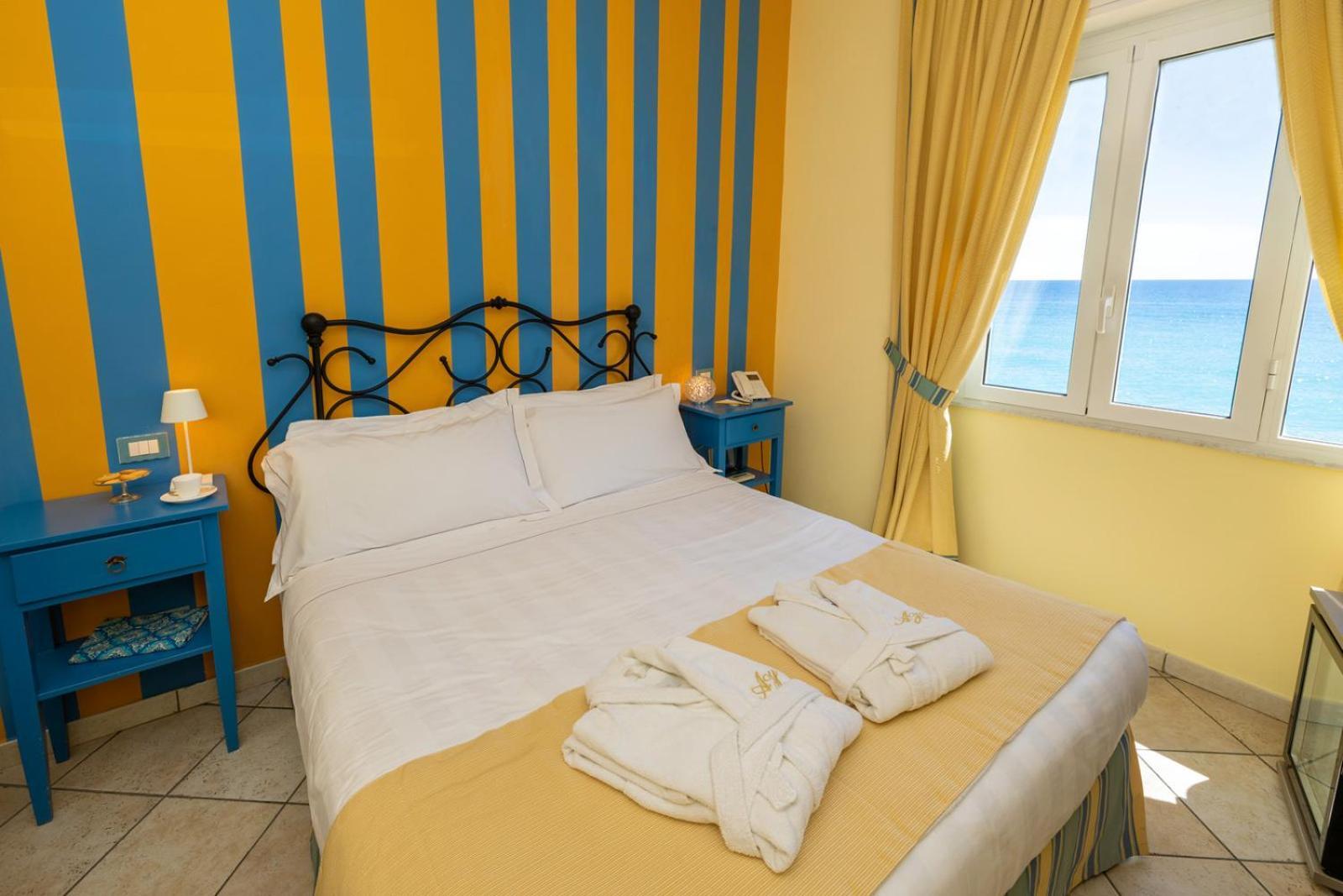 Hotel Albatros Вариготти Экстерьер фото